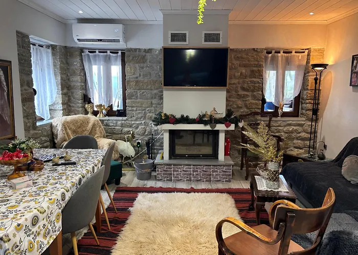 Stonehouse Karidis