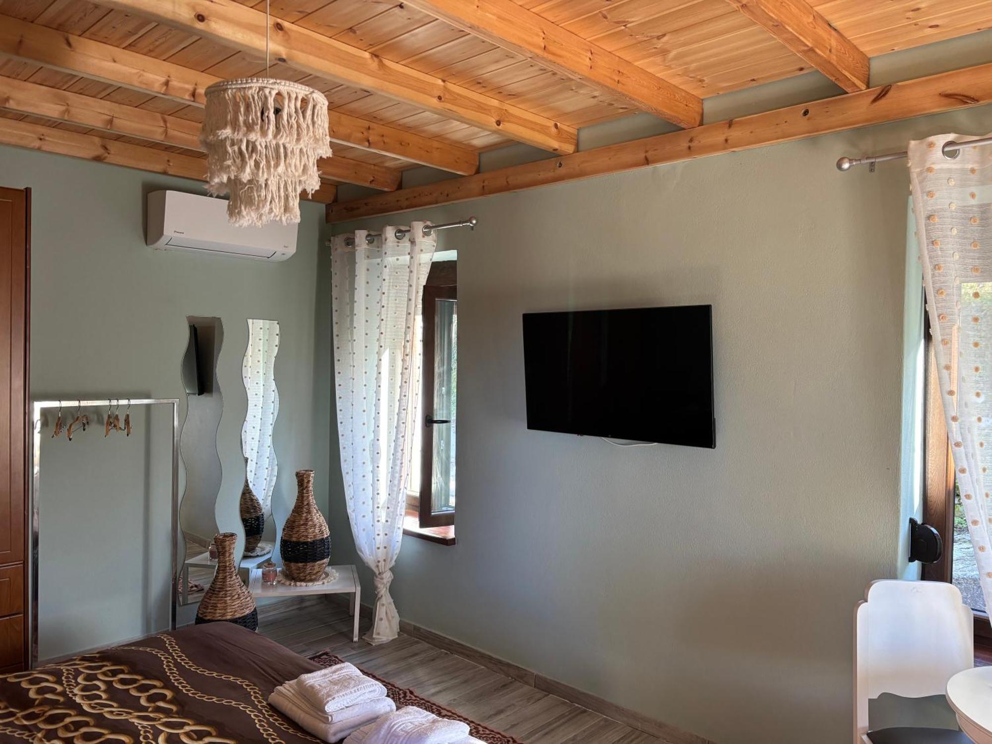 Stonehouse Karidis Holiday home
